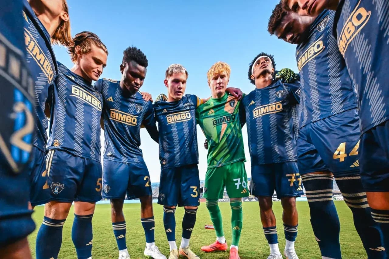 Jugadores de Philadelphia Union II en círculo