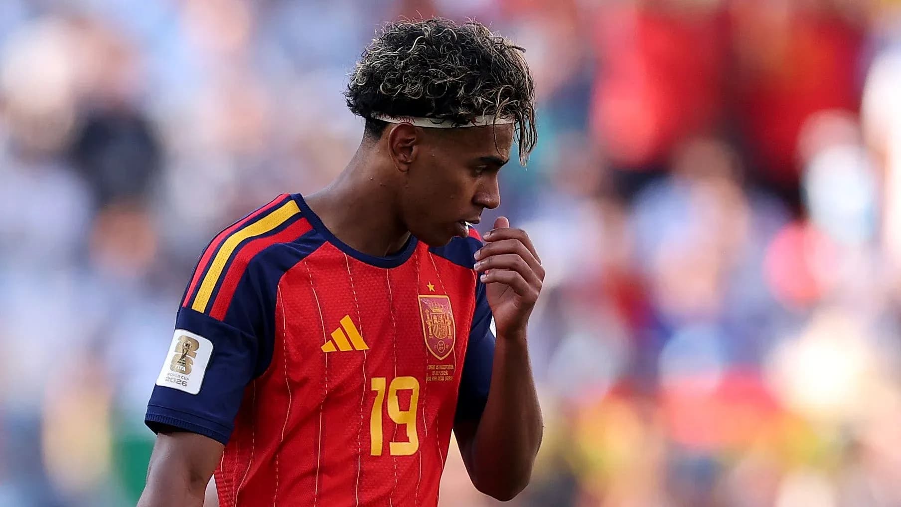 Jugador de España luciendo la camiseta durante el partido