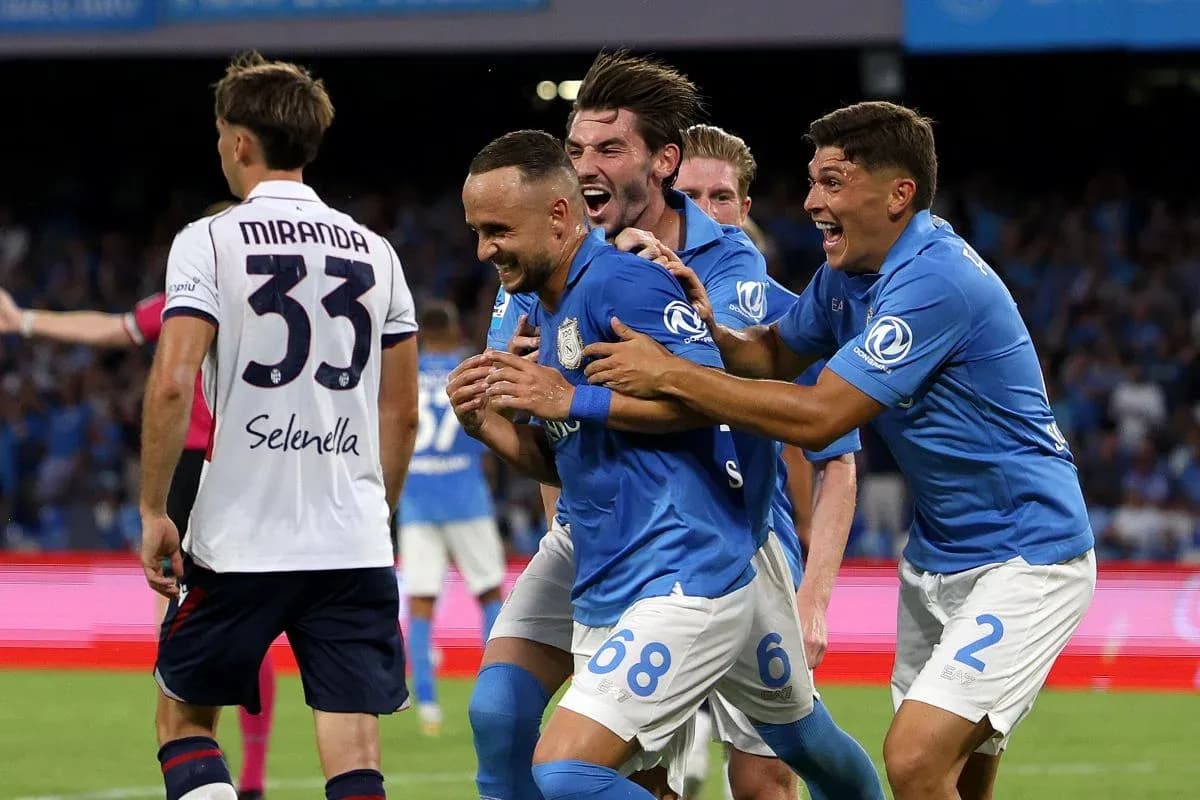 Jugadores de Napoli celebrando un gol