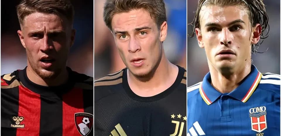 Tres jugadores de fútbol en diferentes camisetas de clubes