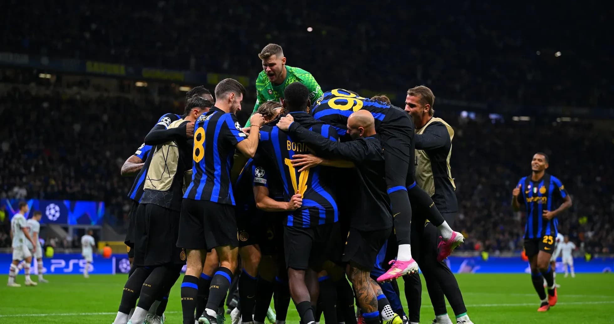 Jugadores del Inter celebrando un gol