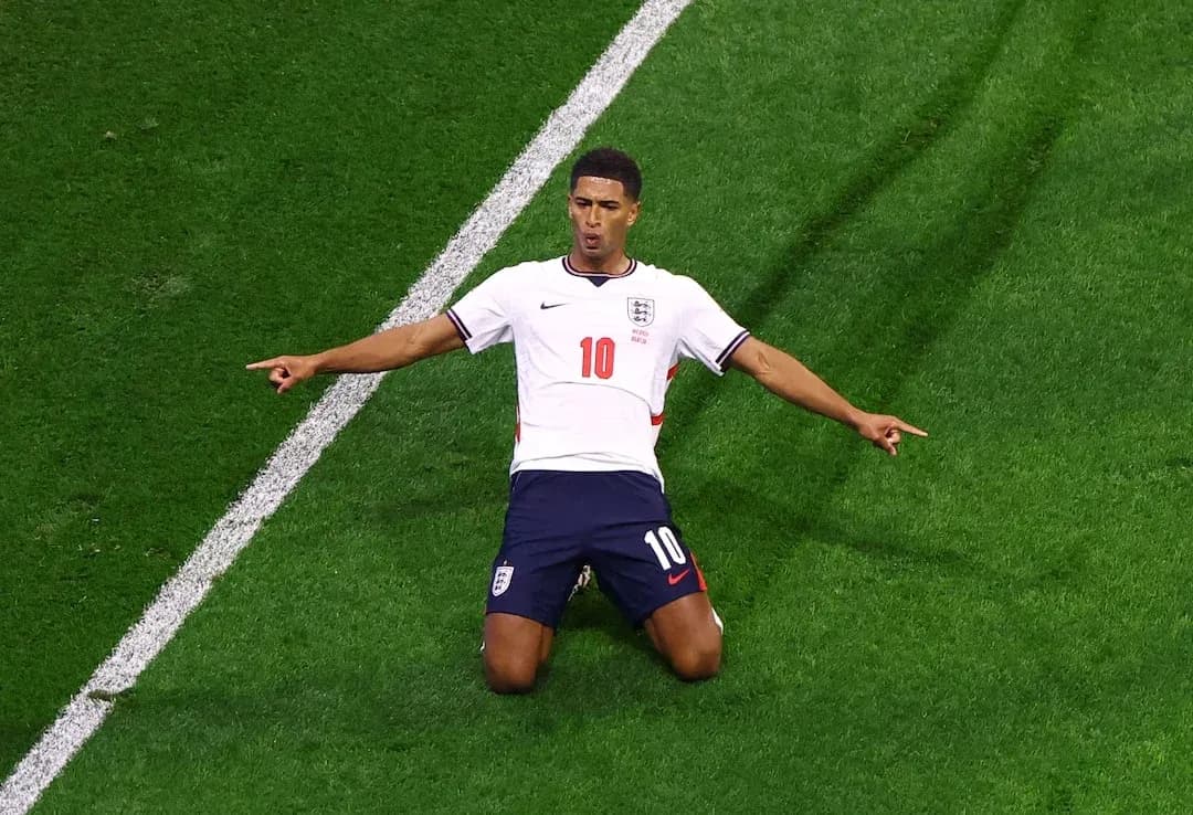 Jugador de Inglaterra celebrando un gol