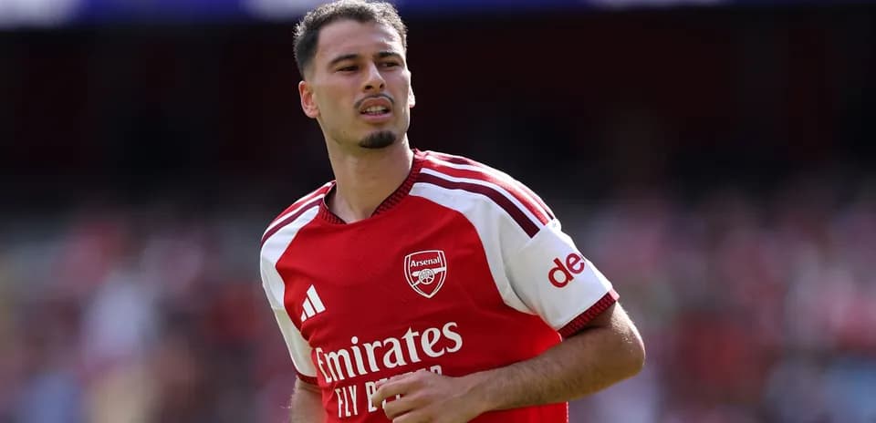 Jugador de Arsenal en campo durante partido
