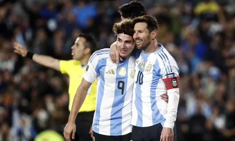 Jugadores argentinos celebrando en el partido