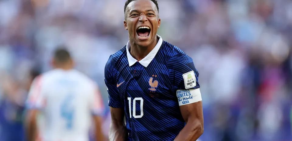 Jugador de Francia celebrando durante el partido
