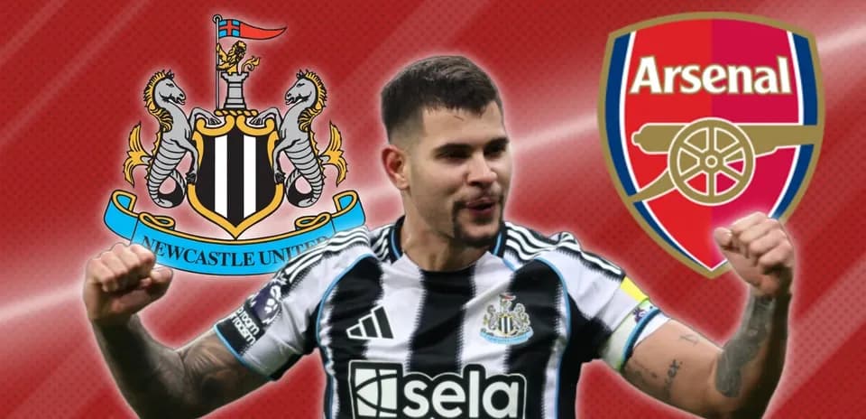 Jugador de Newcastle United celebrando con logos de Arsenal y Newcastle