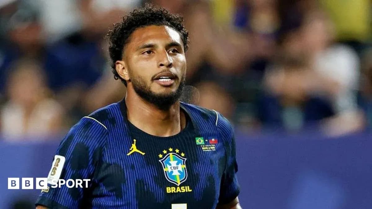 Jugador de Brasil en acción durante el partido