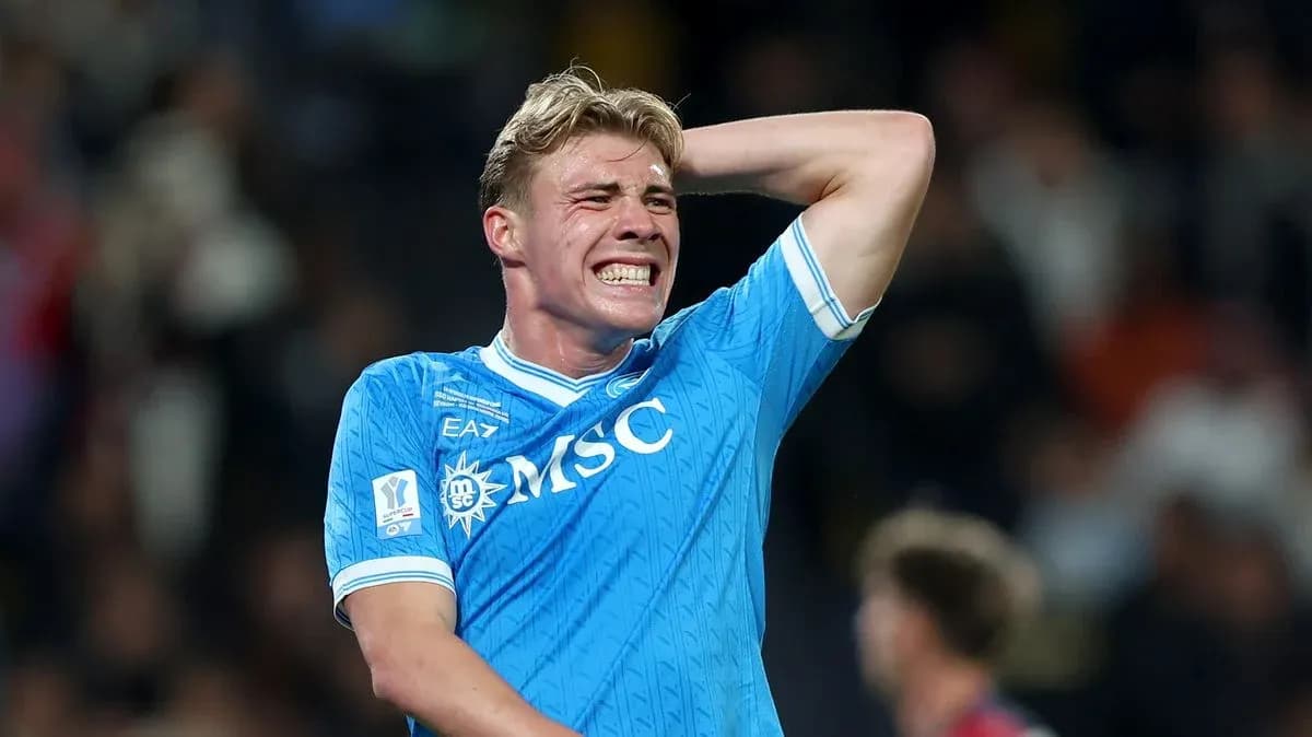 Jugador de Lazio mostrando frustración durante el partido