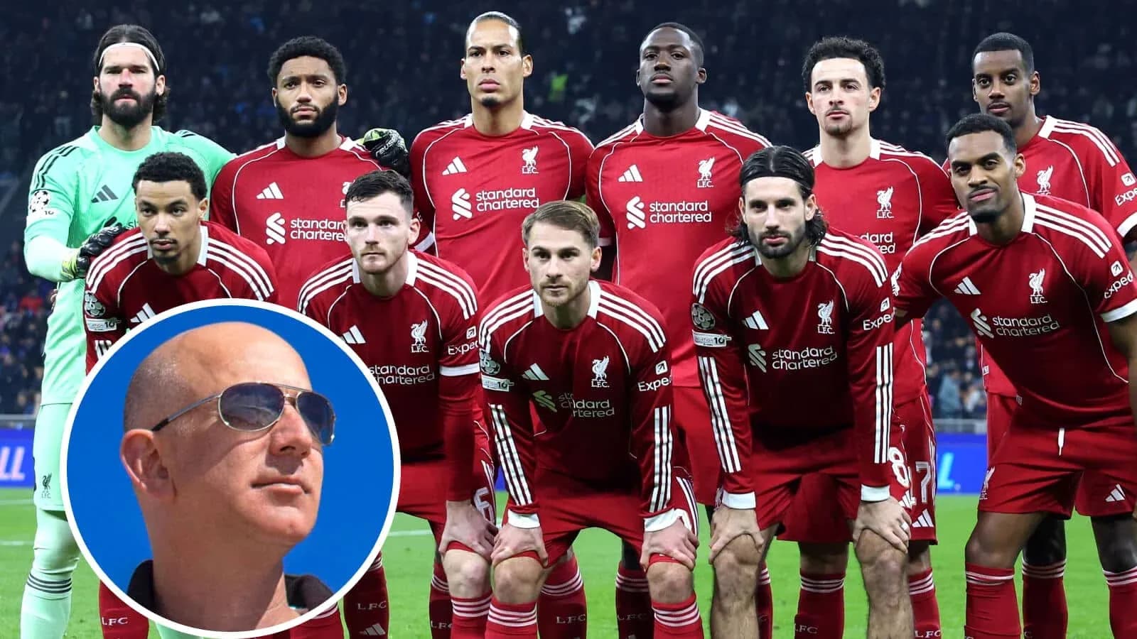 Equipo de Liverpool posando para la foto oficial