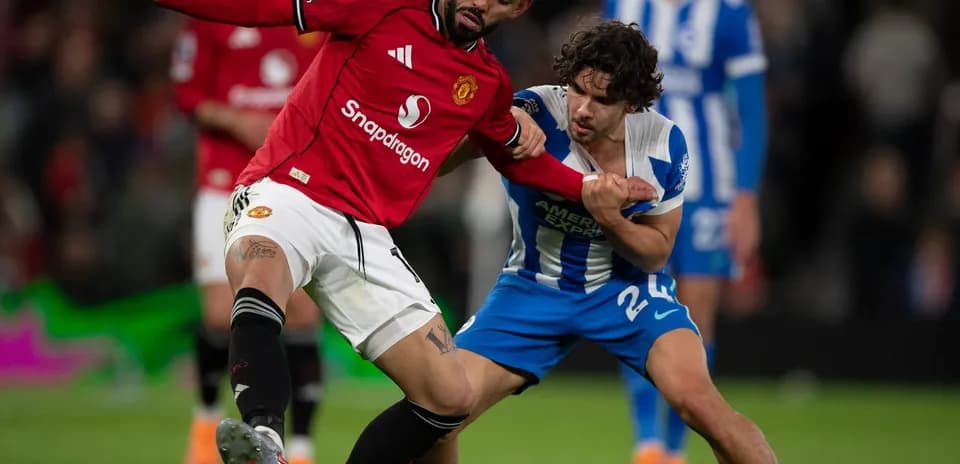 Jugador de Brighton y Manchester United en acción