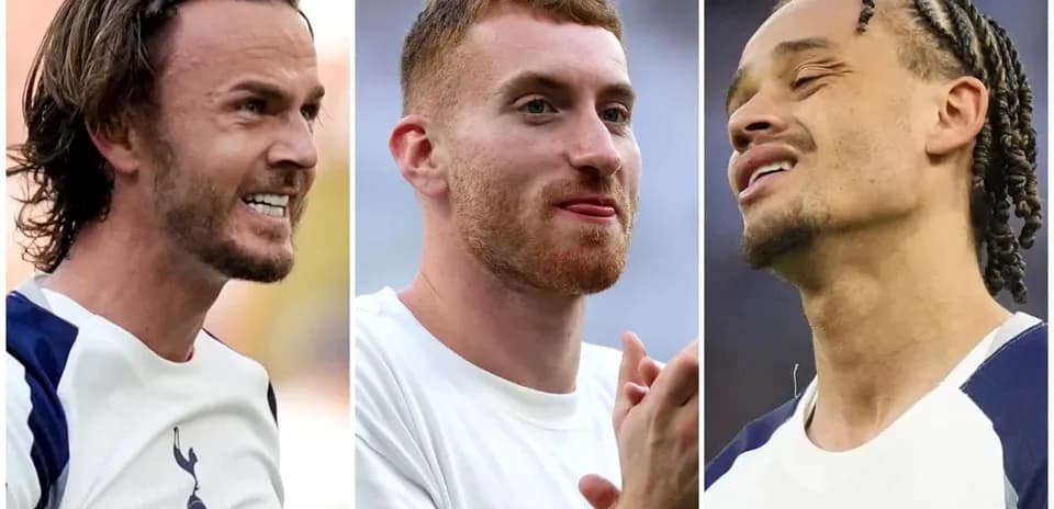 Tres jugadores de Tottenham en uniforme durante entrenamiento