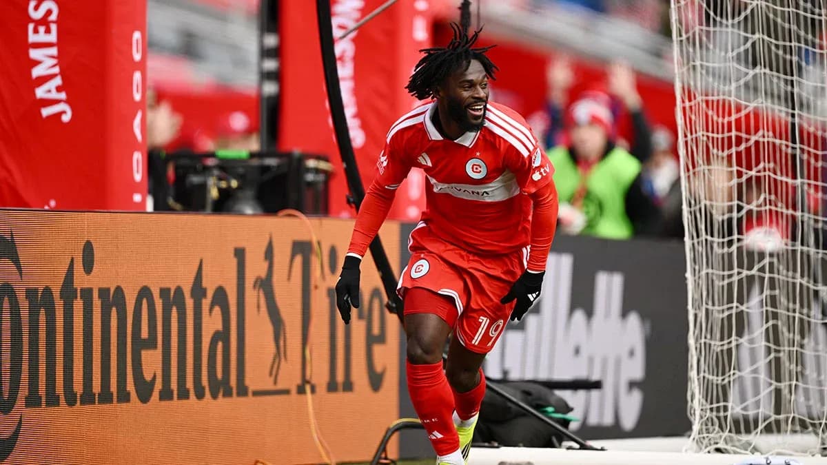 Jugador del Chicago Fire II celebrando un gol