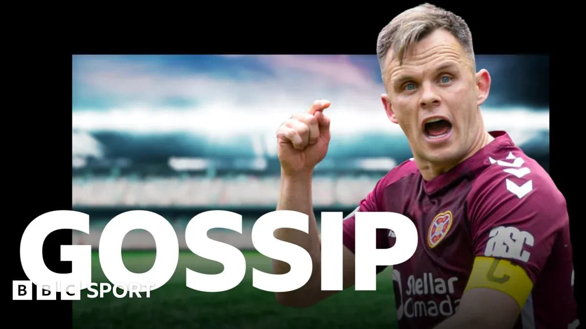 Jugador de Hearts señalando en el estadio