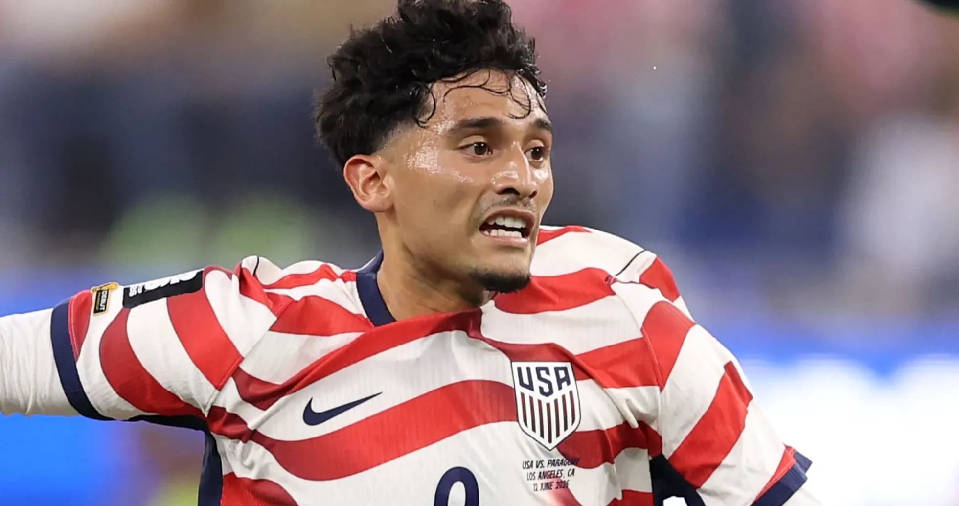 Jugador de Estados Unidos en acción durante partido
