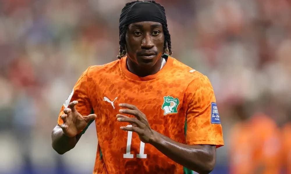 Jugador de Costa de Marfil en acción durante el partido