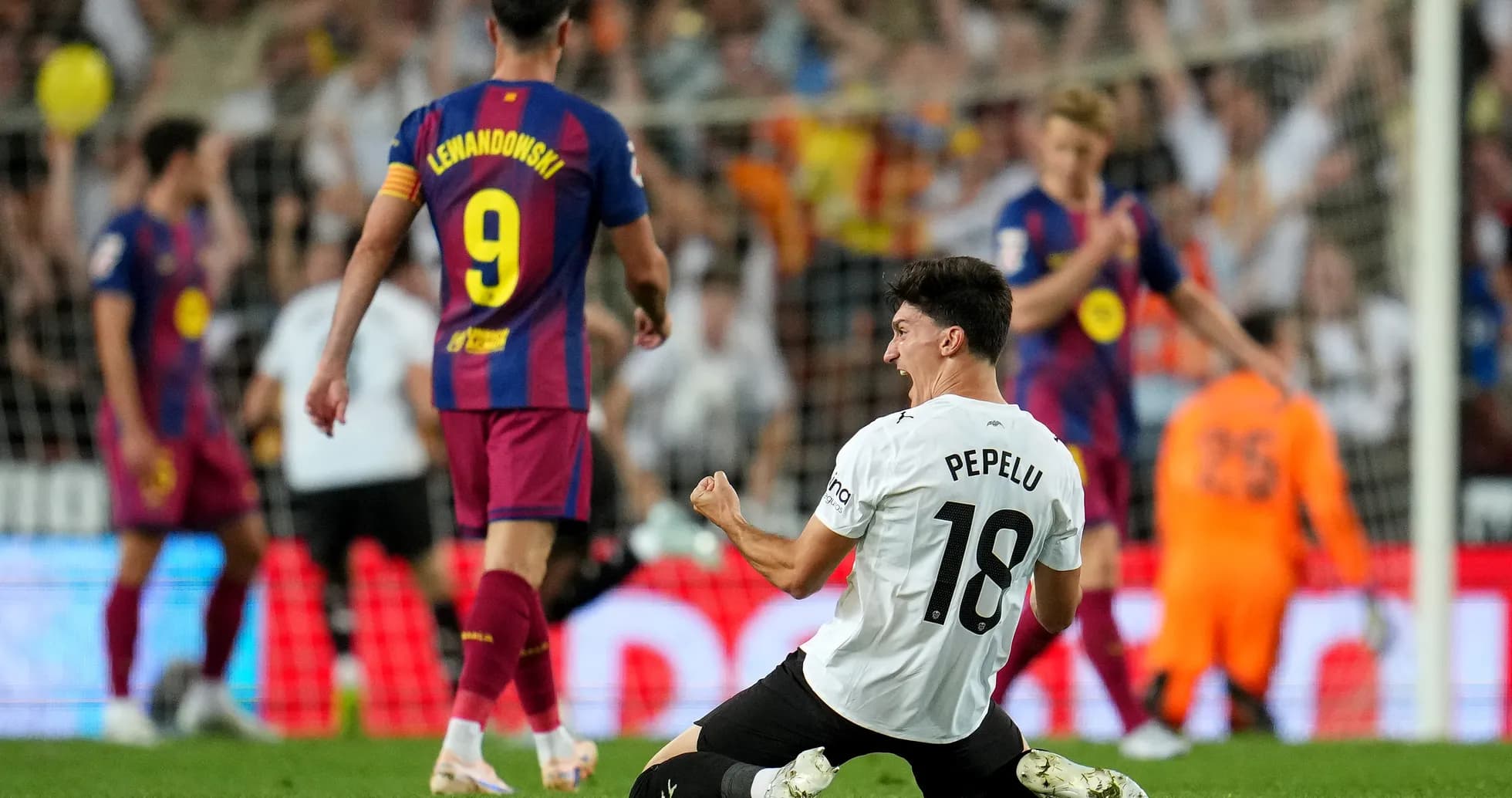 Pepelu celebra un gol contra el Barcelona