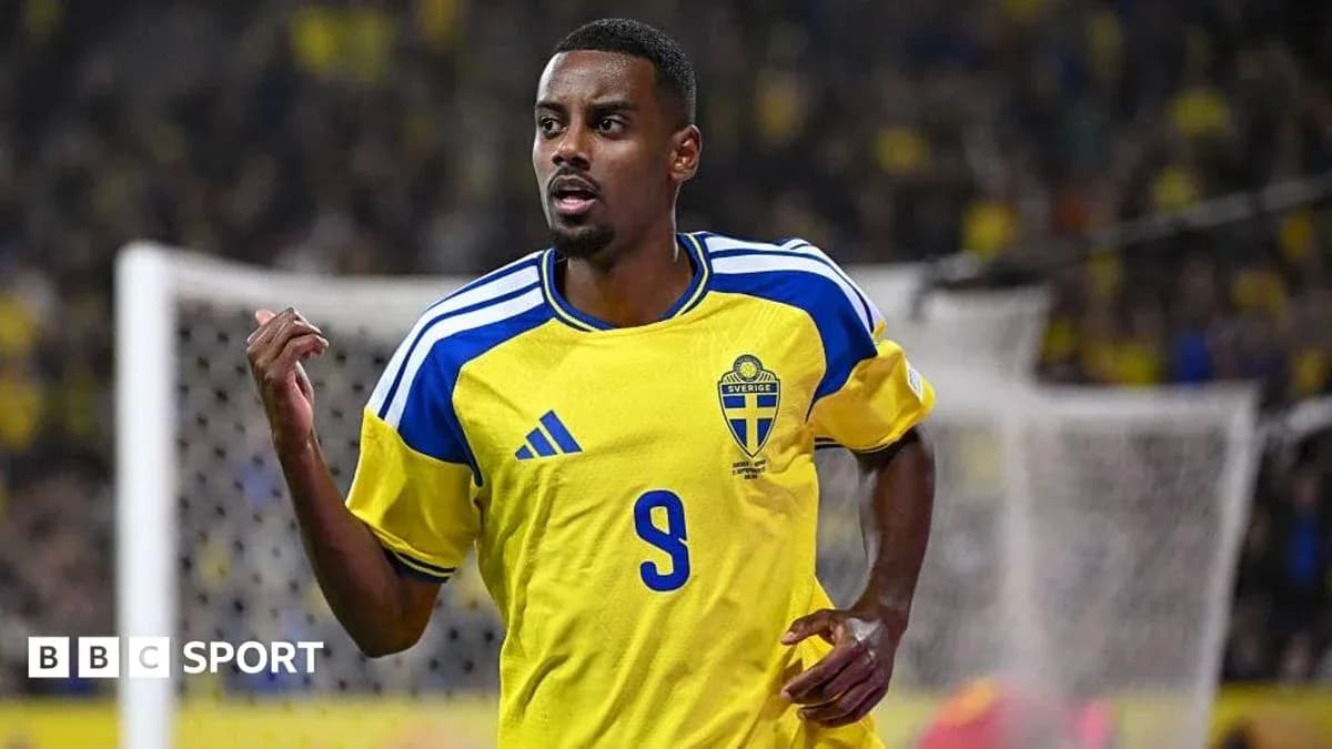 Jugador de Suecia celebrando un gol en el partido
