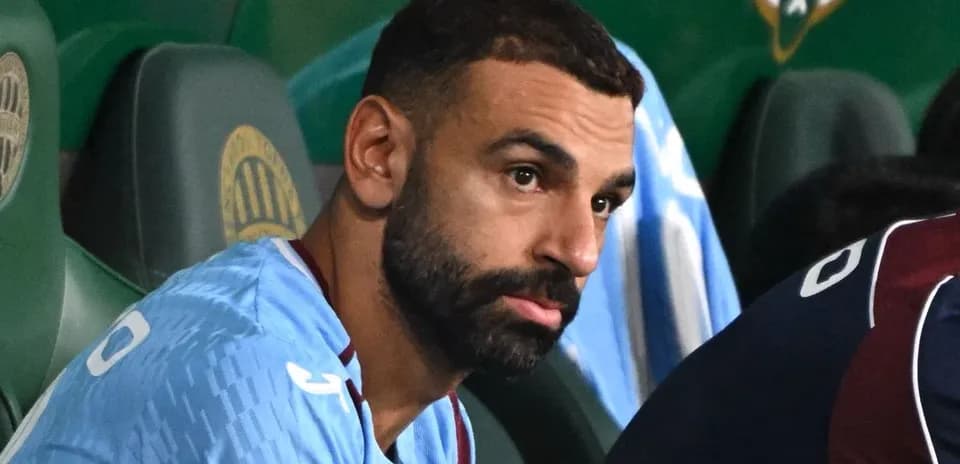 Jugador en el banquillo durante el partido