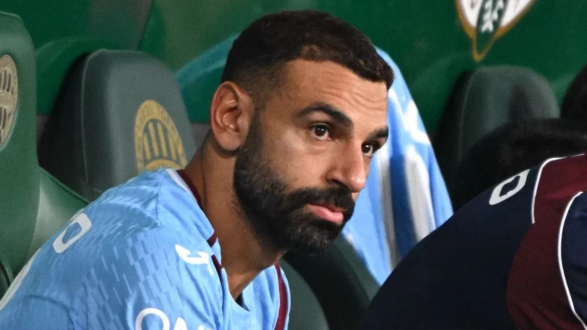 Jugador en el banquillo durante el partido