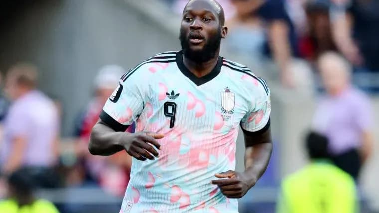 Jugador de Bélgica corriendo en el campo