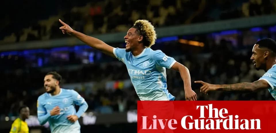 Jugador de Manchester City celebrando un gol en el estadio