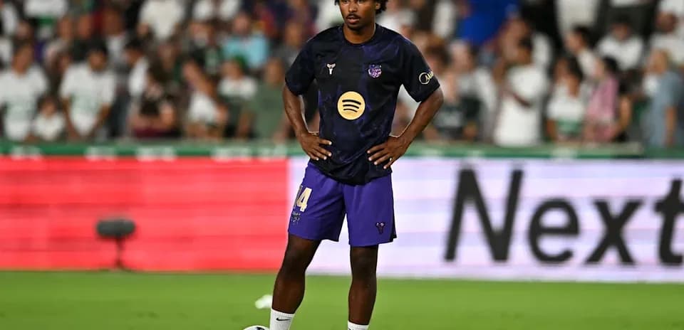 Jugador en posición de tiro durante un partido