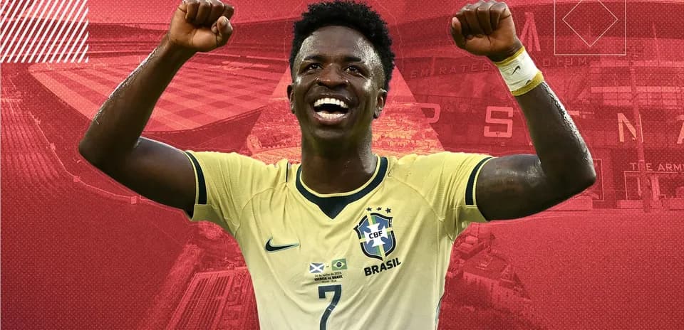 Jugador brasileño celebrando con los brazos levantados