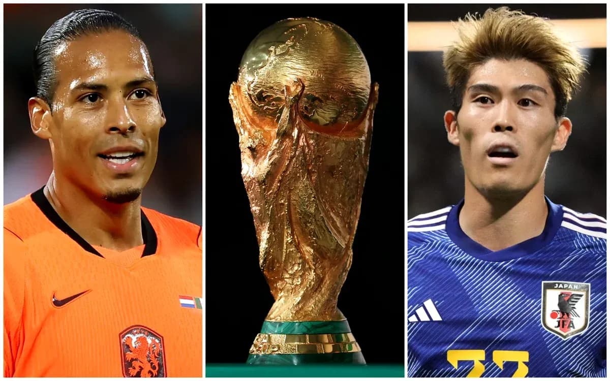 Jugadores de Países Bajos y Japón con la Copa del Mundo