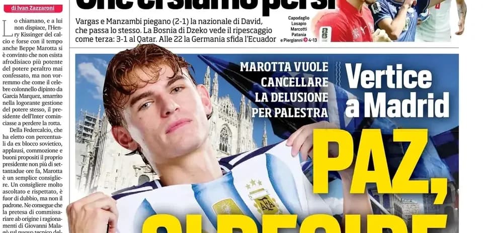 Jugador argentino con camiseta nacional en portada
