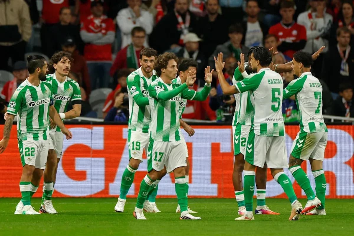 Jugadores del Real Betis celebrando un gol en el partido