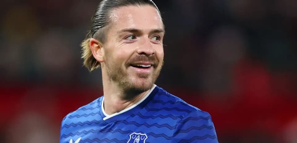 Jugador de Everton sonriendo durante el partido