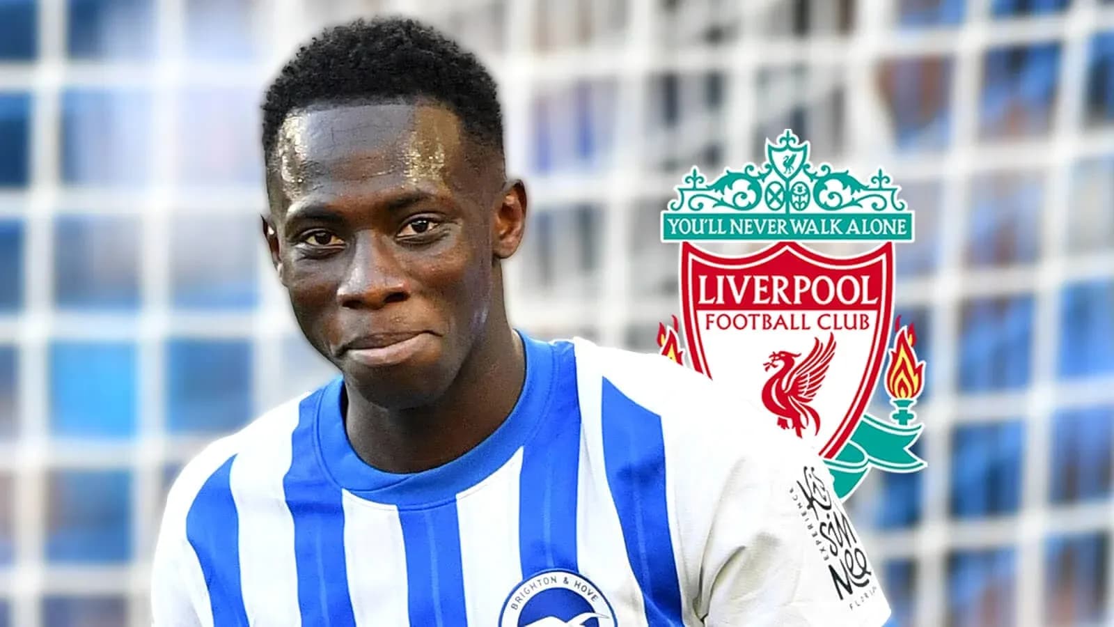 Jugador de Brighton sonriendo con logo de Liverpool detrás