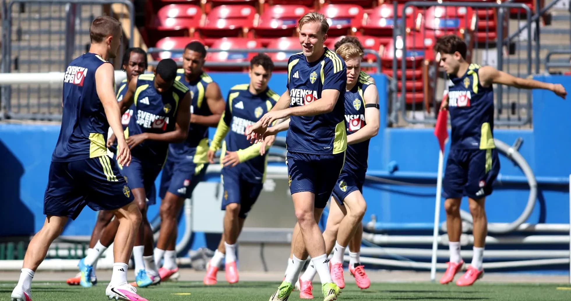 Entrenamiento del equipo de Suecia antes del partido