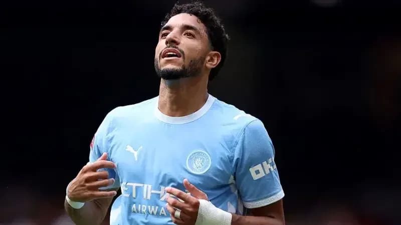 Jugador de Manchester City en acción durante partido