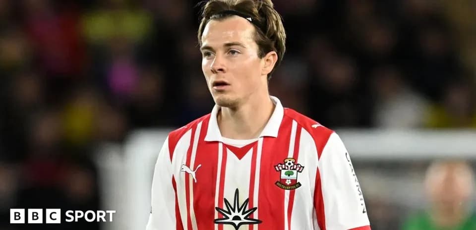 Jugador de Southampton en acción durante un partido