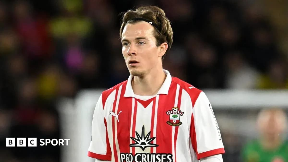 Jugador de Southampton en acción durante un partido