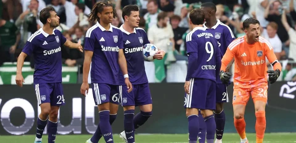 Jugadores de Anderlecht en el partido