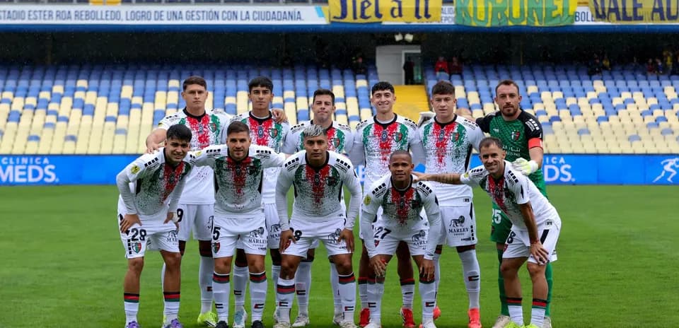 Jugadores de Palestino posando para la foto