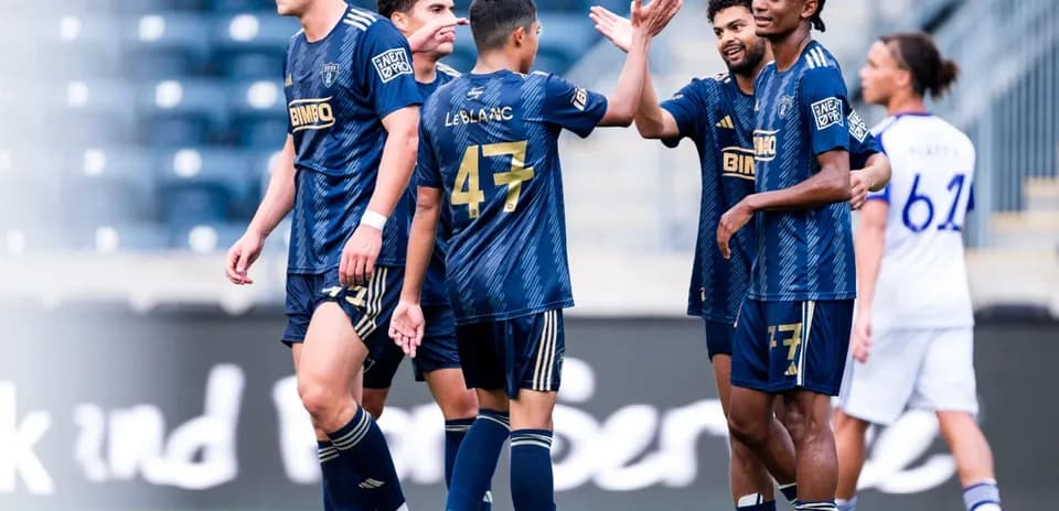 Jugadores del Philadelphia Union II celebrando un gol