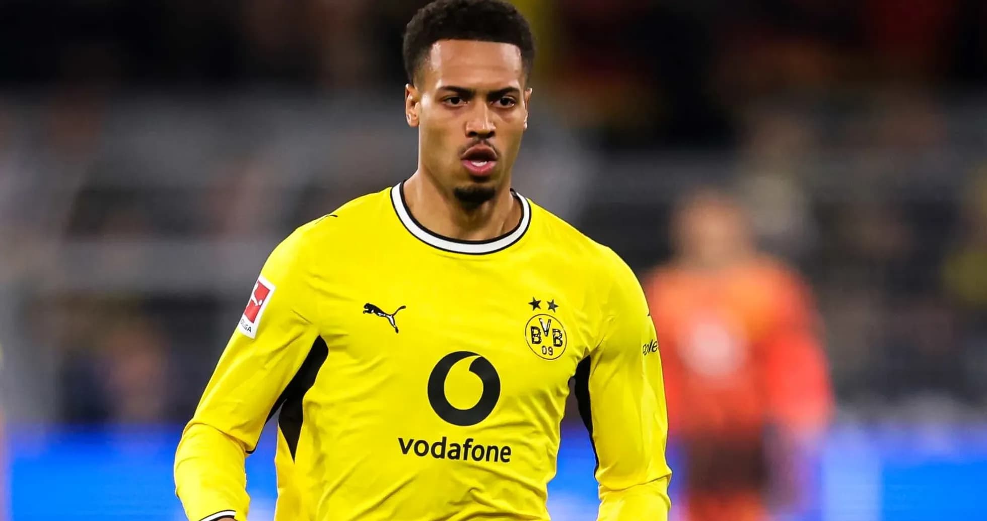 Jugador de Borussia Dortmund en acción durante el partido