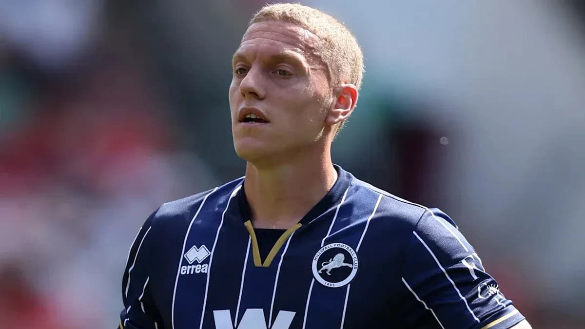Jugador de Millwall en acción durante el partido