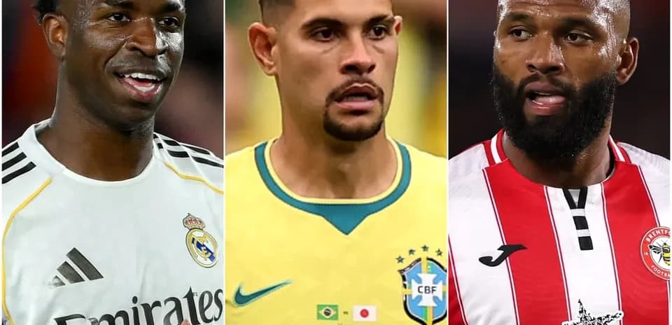 Tres futbolistas en diferentes camisetas de clubes