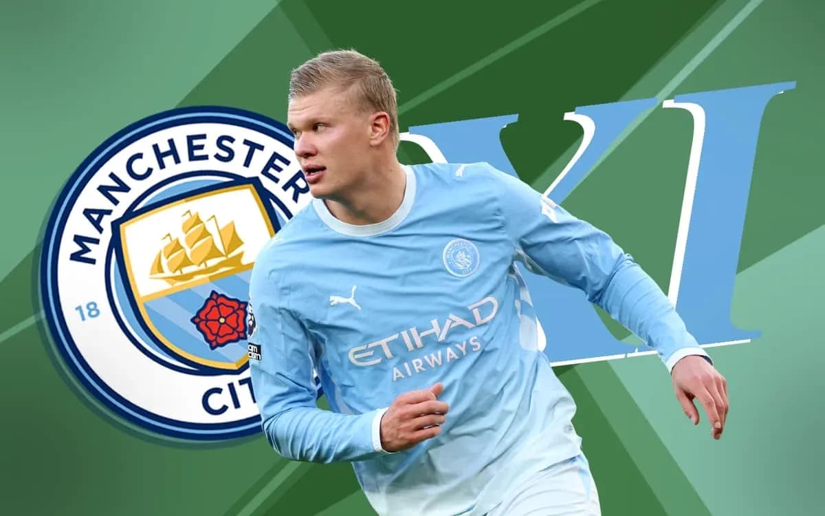 Jugador de Manchester City corriendo con balón
