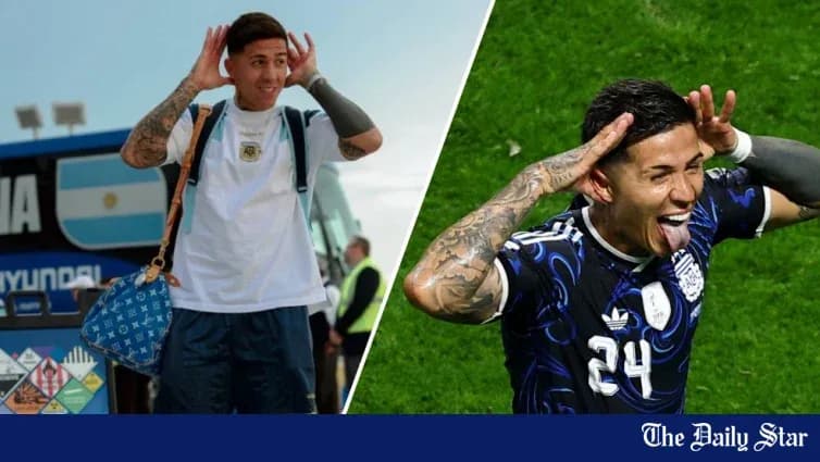 Jugador argentino celebrando y llegando al autobús