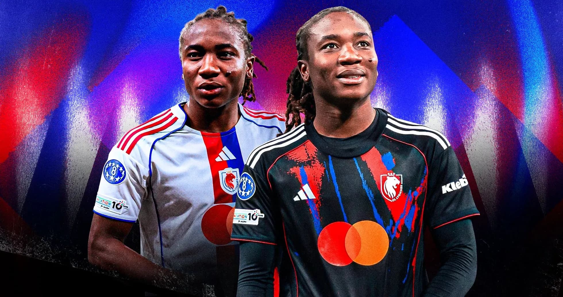 Dos jugadores con camisetas de clubes diferentes