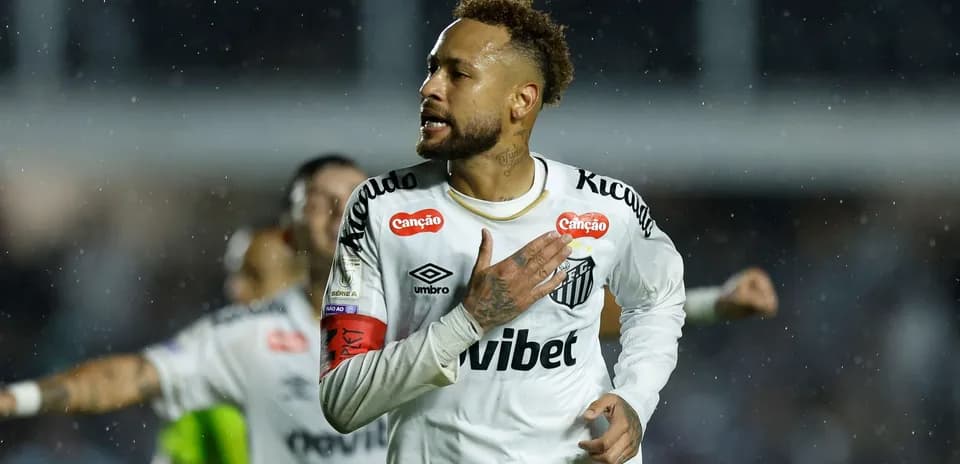 Neymar celebrando un gol con Santos