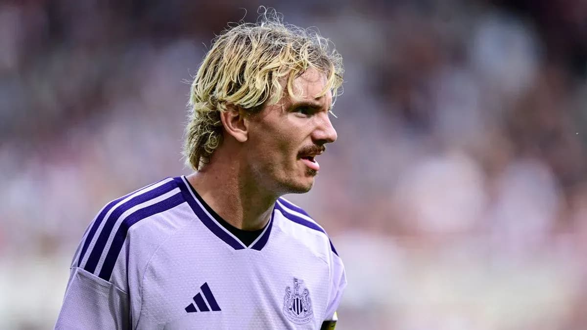Jugador de Newcastle United en acción durante el partido