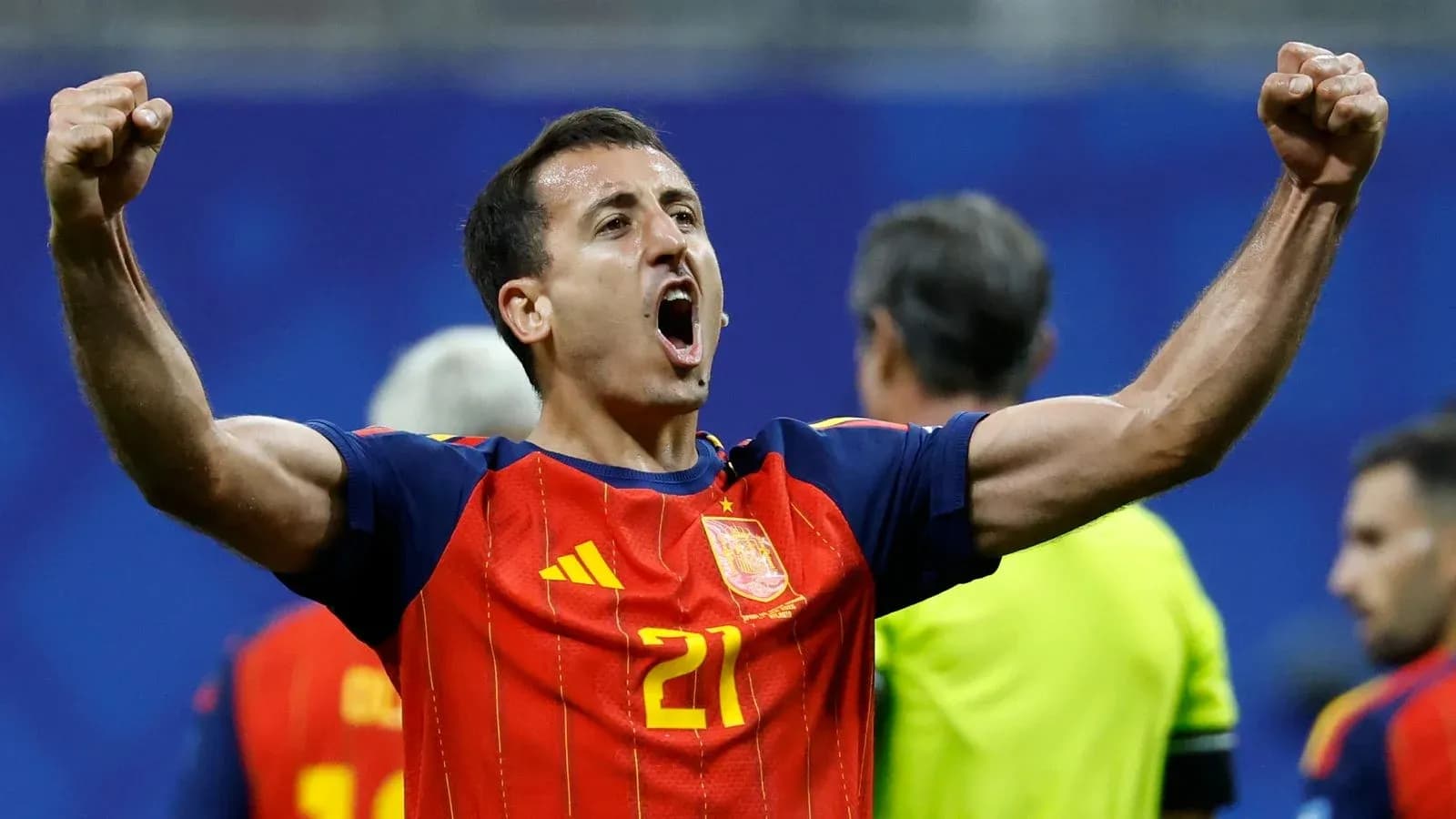 Jugador de España celebrando un gol en el partido