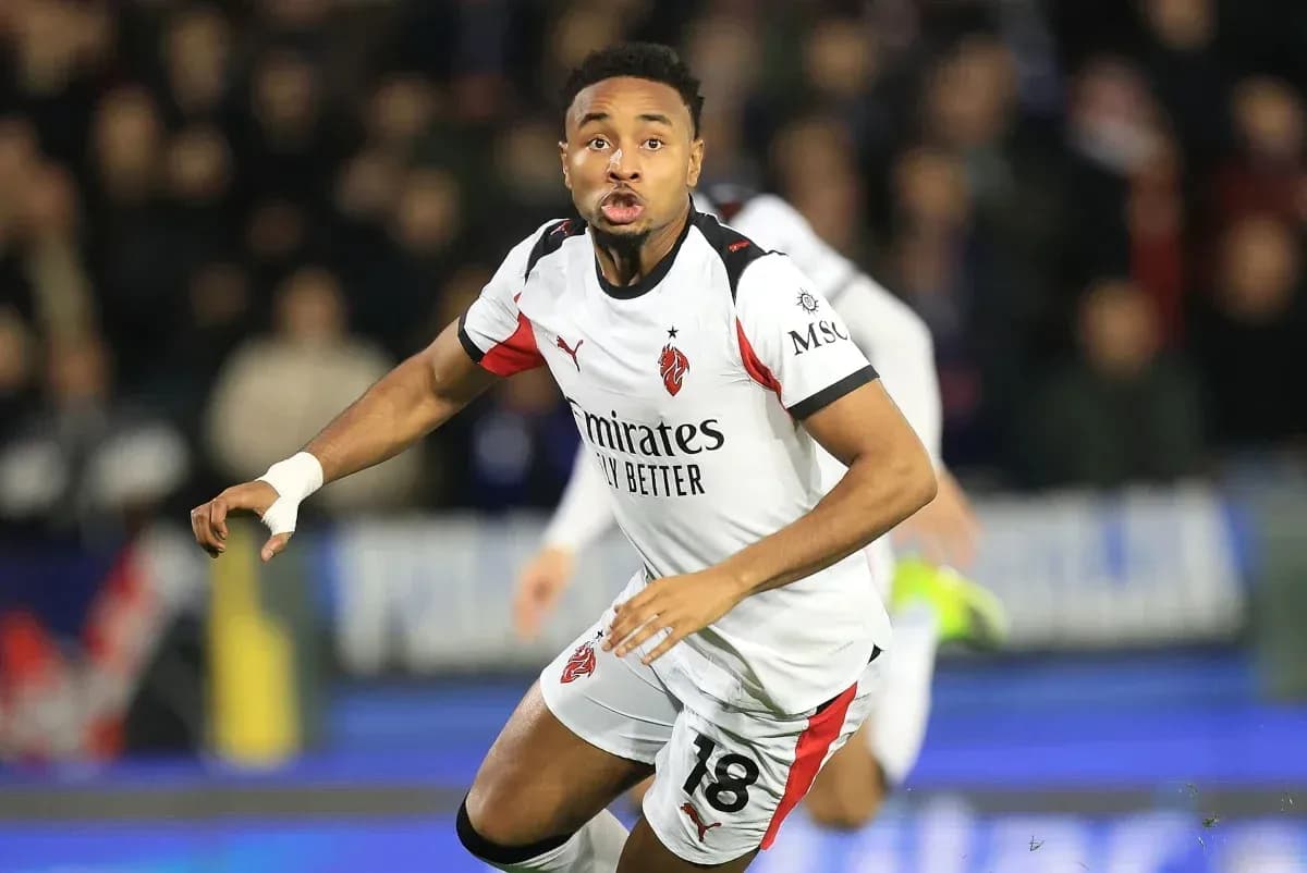 Jugador corriendo durante un partido de fútbol