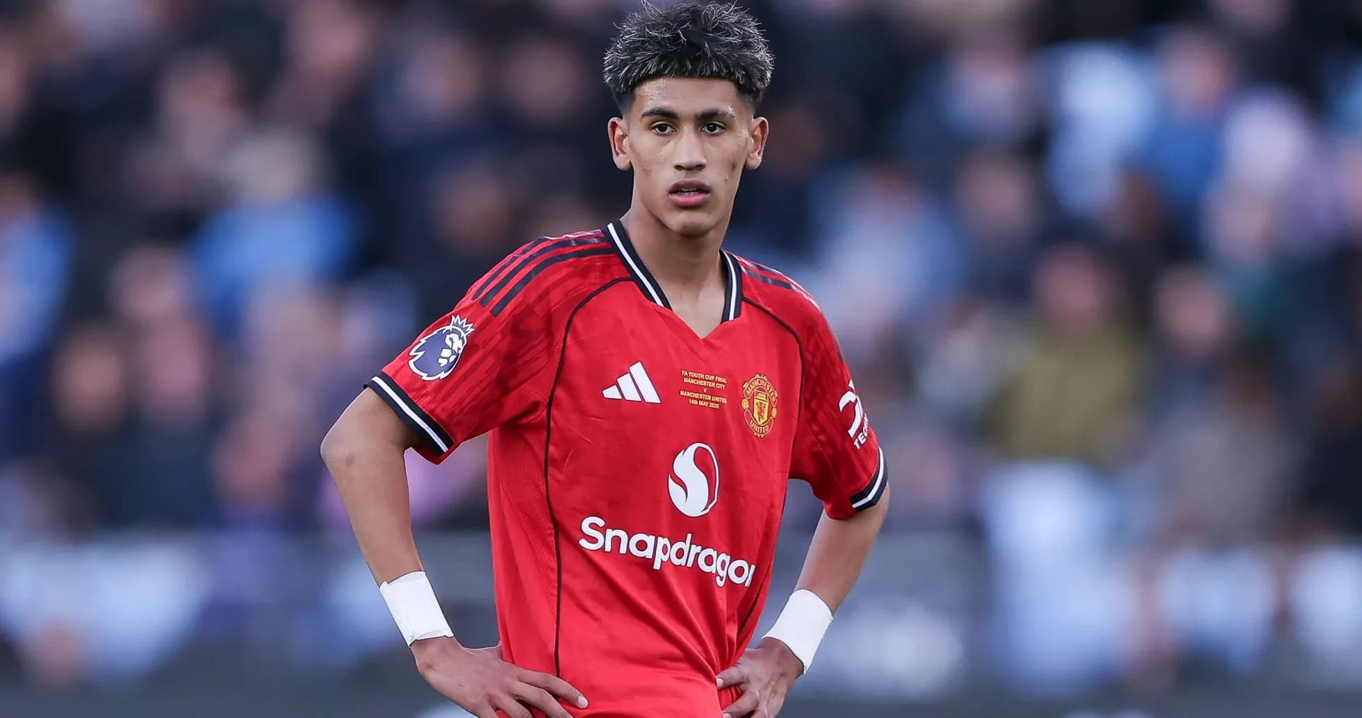 Jugador de Manchester United en el campo durante partido